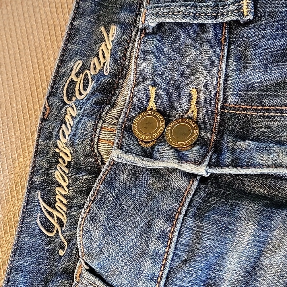 Capri American Eagle size 6